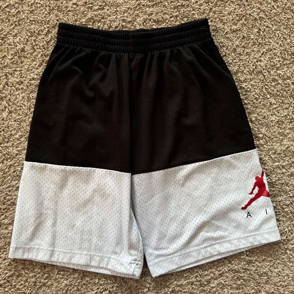 Youth Large Jordan Mesh Shorts | Boys Athletic Basketball Shorts